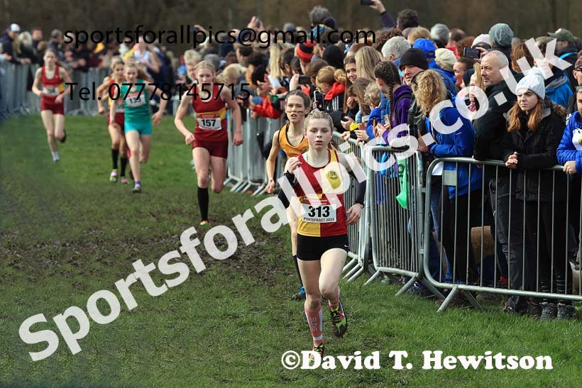 Junior Girls 2024 English Schools Cross Country Champs., Pontefract, March 16th.  Photo: David T. Hewitson/Sports for All Pics